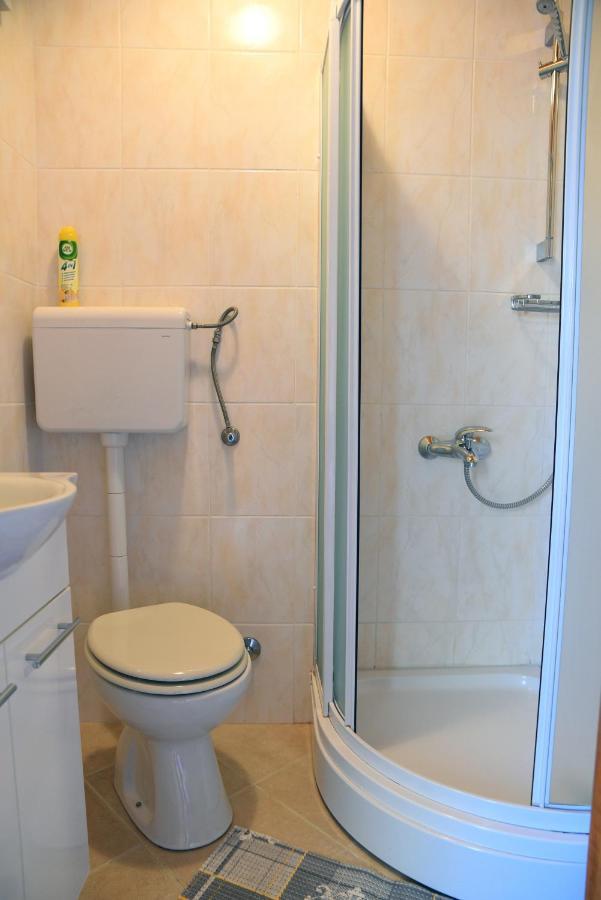 Apartment Anamarija Valun Kültér fotó