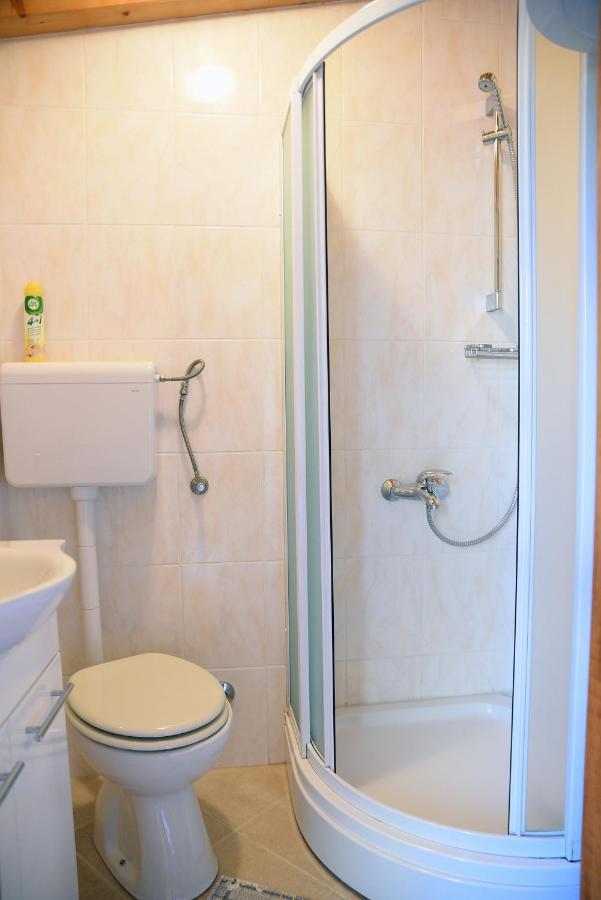 Apartment Anamarija Valun Kültér fotó