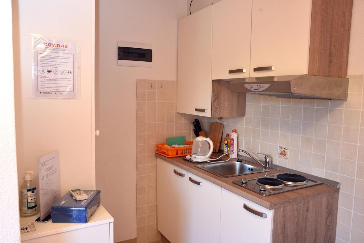 Apartment Anamarija Valun Kültér fotó