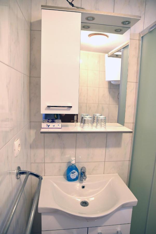 Apartment Anamarija Valun Kültér fotó